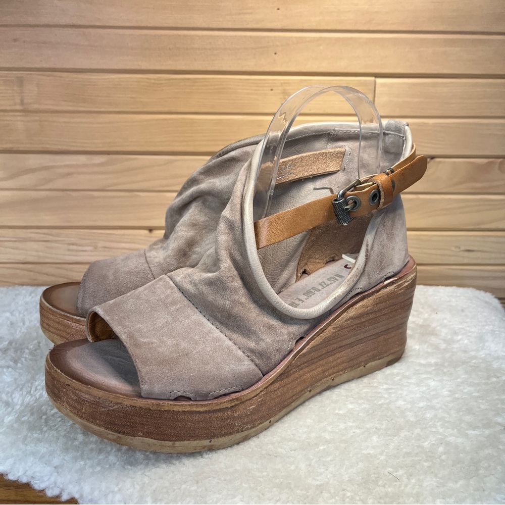 Stylish Tan Wedges for Women